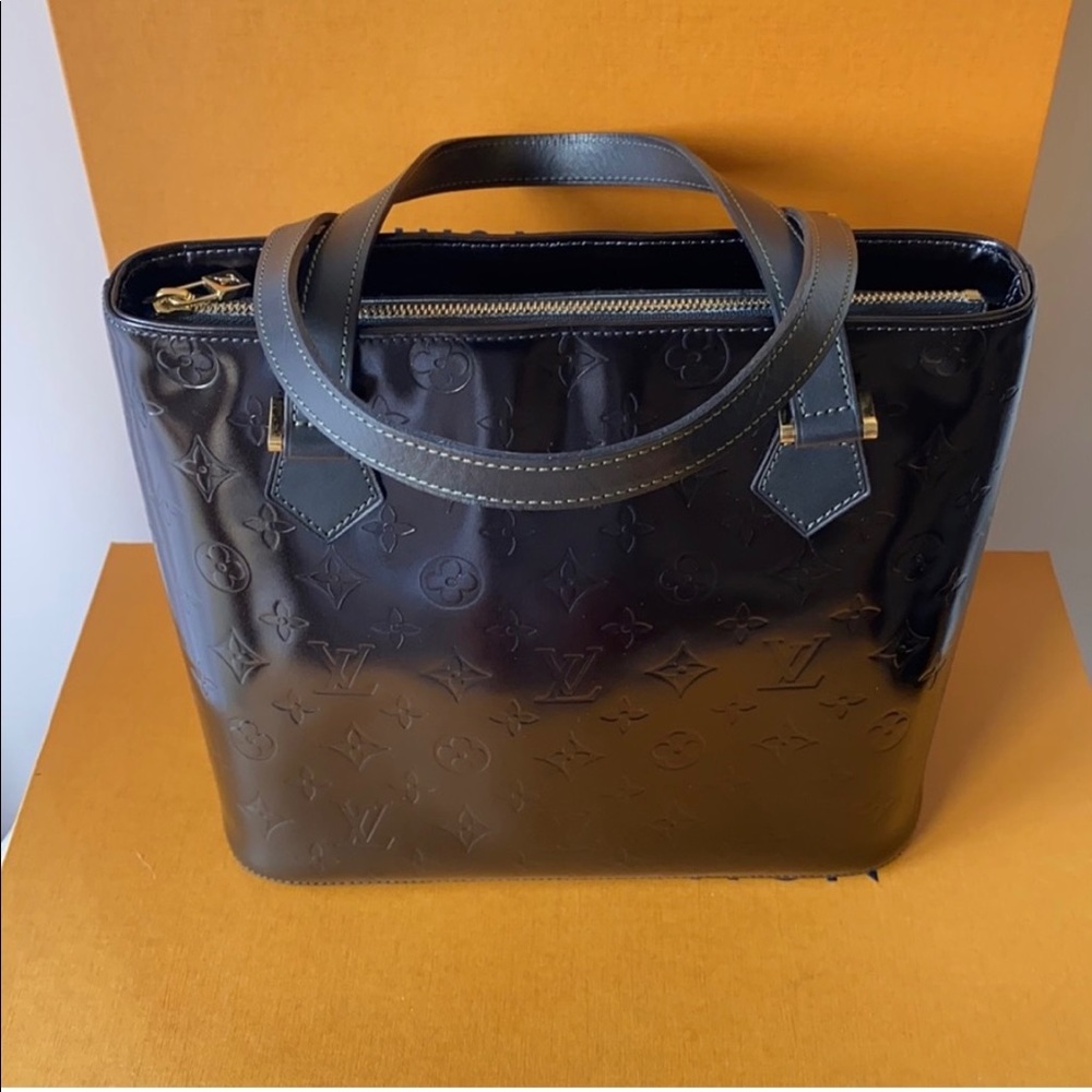 Authentic Louis Vuitton Houston Vernis Tote Bag Excl.1680$